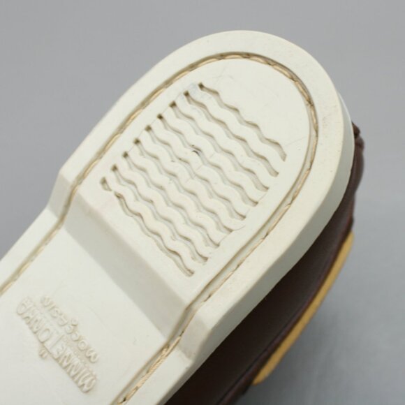 Minnetonka Ladies 7.5 Brown Leather Moccasin Loafers Slip on Boat Dock Shoes - Picture 11 of 12